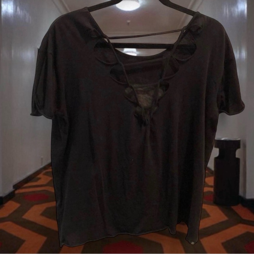 Insight x PACSUN Washed Black Abstract Tribal Print Open Back Crop Top — Size 4 - Picture 5 of 6